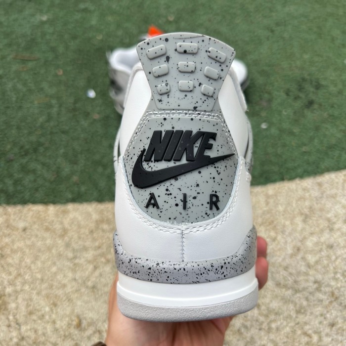 Air Jordan 4 Retro White Cement (2025)