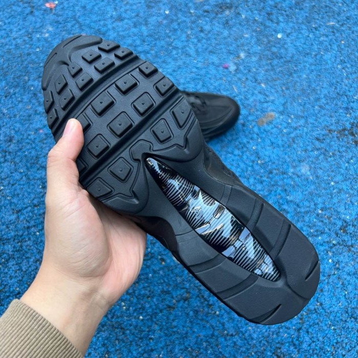 Nike Air Max 95 Essential Triple Black