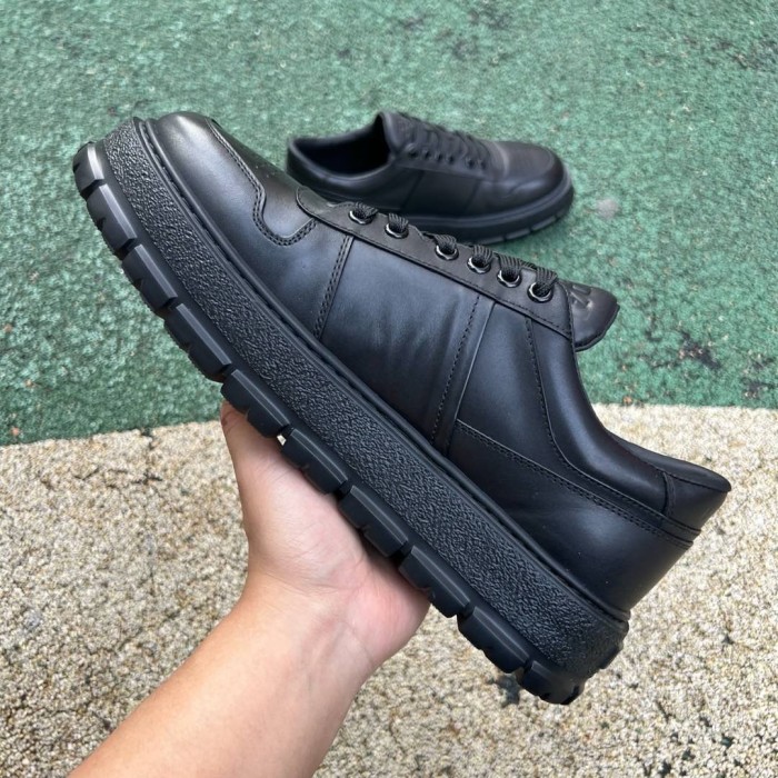 Prada Downtown Low Top Re-Nylon Sneakers Black