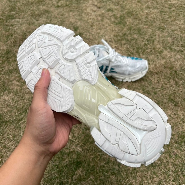 Balenciaga shoes Runner Grafhti