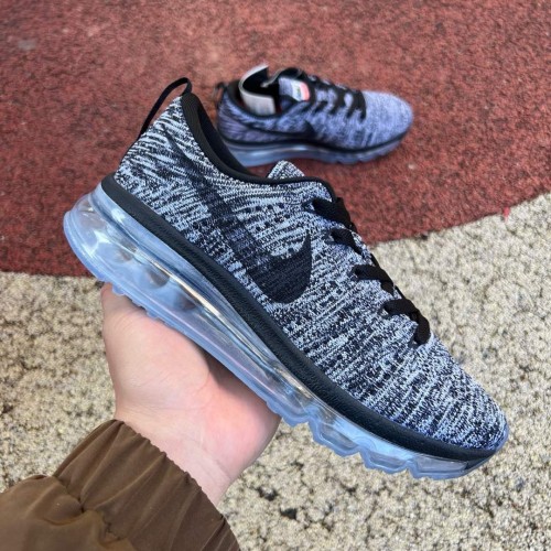 Nike Flyknit Air Max Oreo