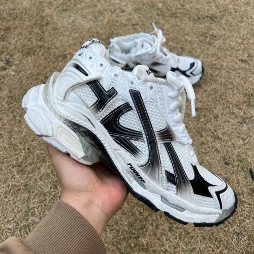 Balenciaga Runner