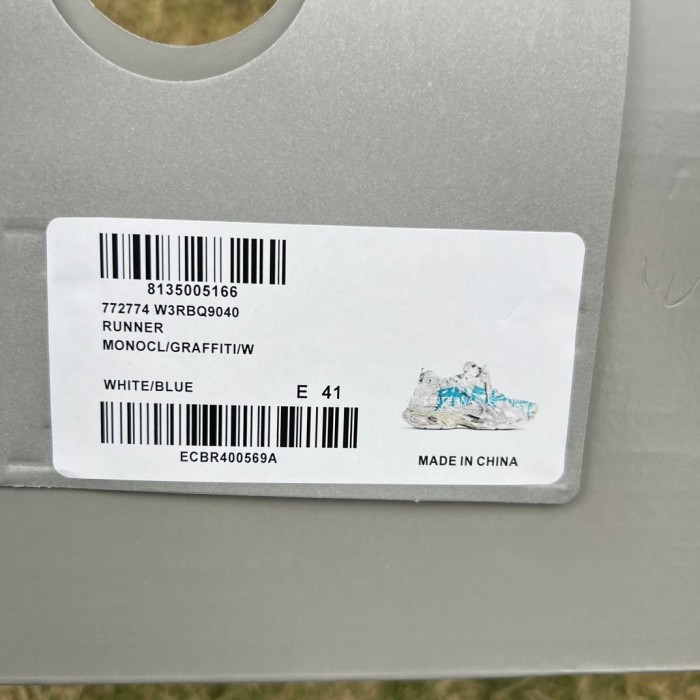 Balenciaga shoes Runner Grafhti