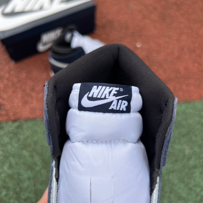 Air Jordan 1 Retro High OG Midnight Navy