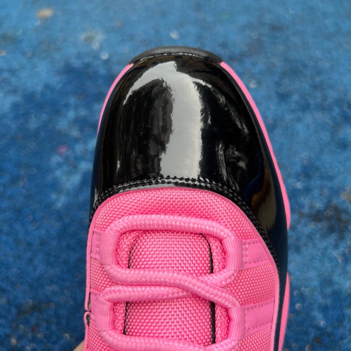 Air Jordan 11 Retro Pink Black