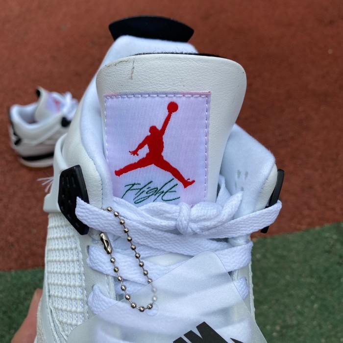 Nike SB x Air Jordan 4