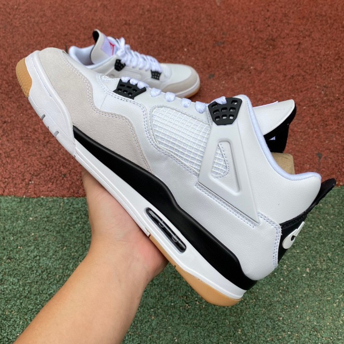 Nike SB x Air Jordan 4