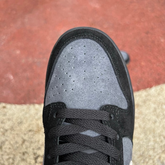 Nike Dunk Low SE Black Grey Gum