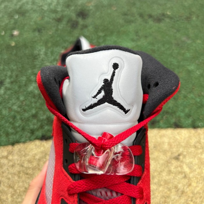 Air Jordan 5 Retro Toro Bravo Raging Bull