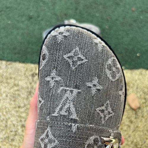 Louis Vuitton LV Cosy Comfort Mule (women)