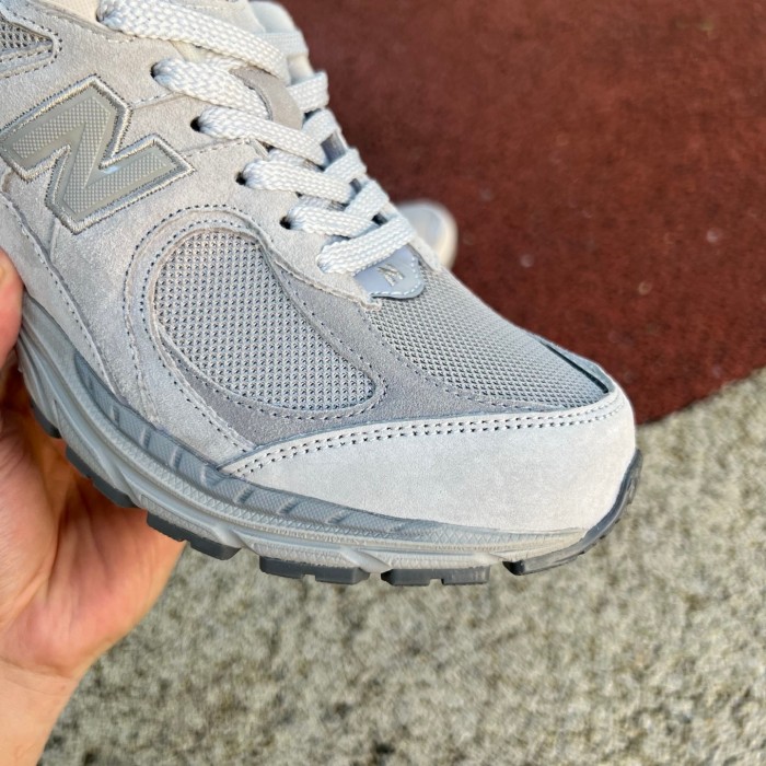 New Balance 2002R Bone Light Aluminum