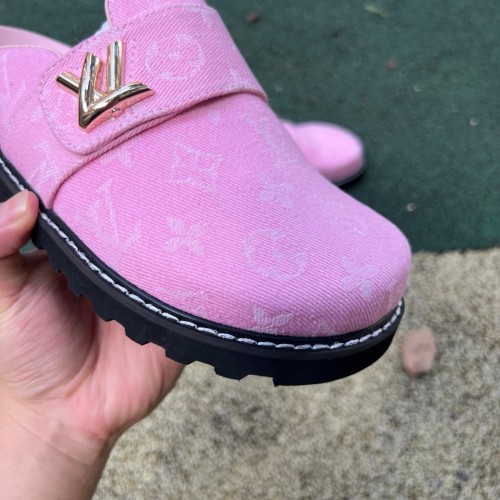 Louis Vuitton LV Cosy Comfort Mule (women)