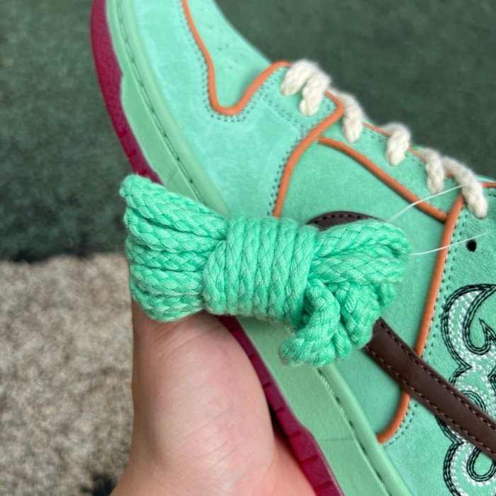 Nike SB Dunk Low Rodeo Tourmaline