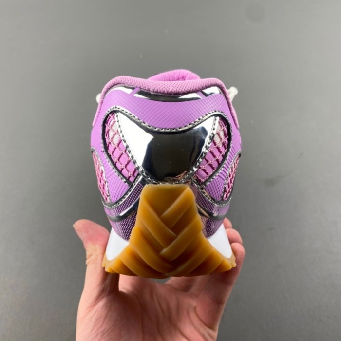 Bottega Veneta Orbit Pink