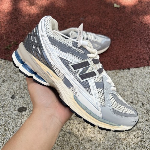 New Balance 1906U Raincloud Magnet