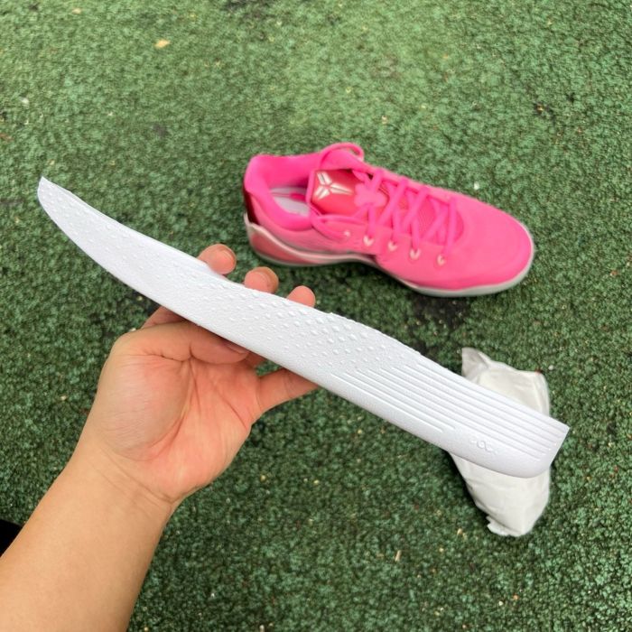 Nike Kobe 9 EM Low Protro Kay Yow Think Pink