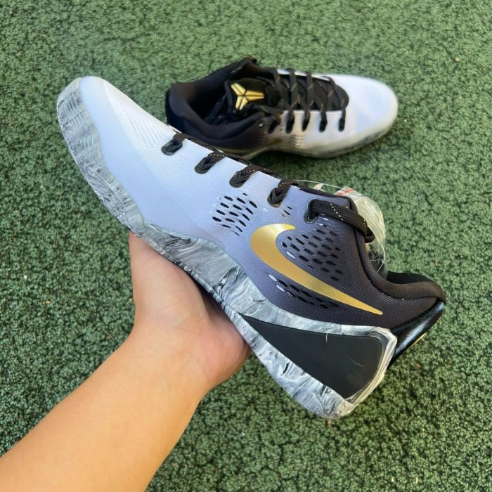 Nike Kobe 9 EM Low Protro Mambacita