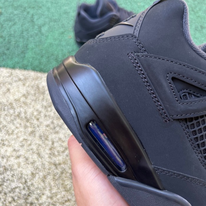 Air Jordan 4 Retro Black Cat (2025)