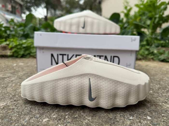 Nike Mind 001 Sail