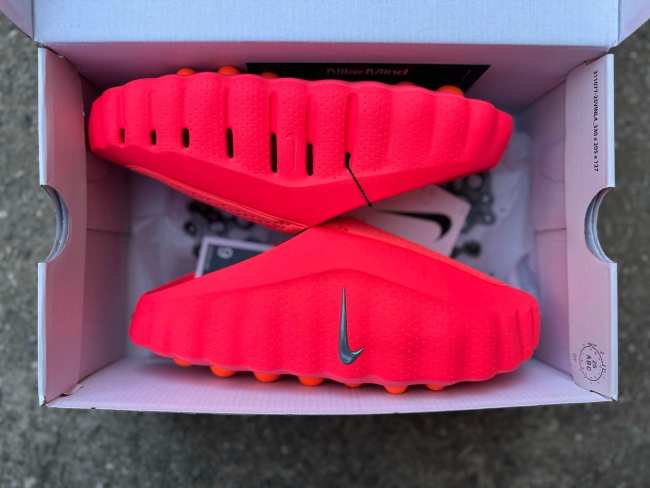 Nike Mind 001 Slide Solar Red