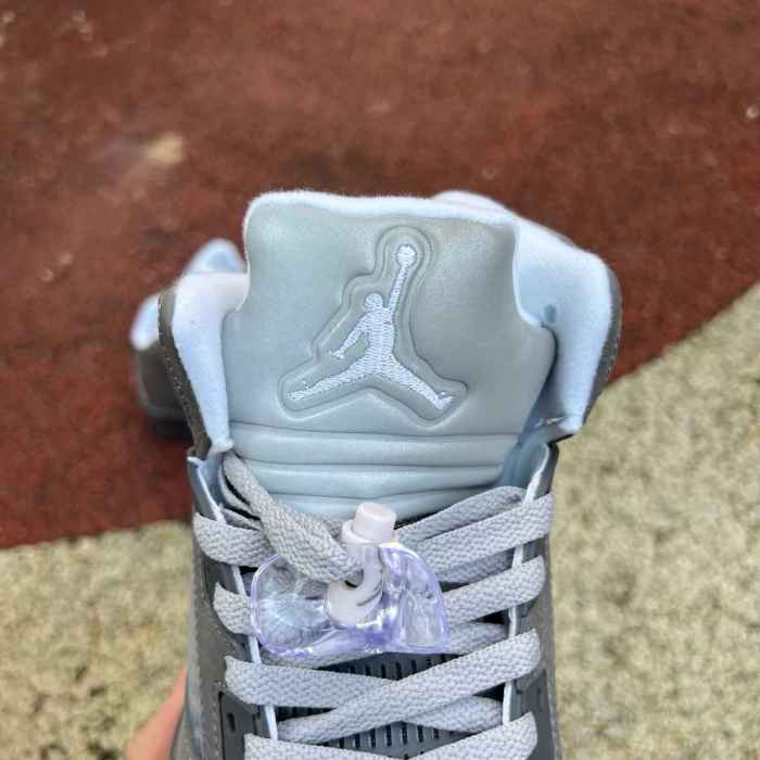 Air Jordan 5 Retro Wolf Grey