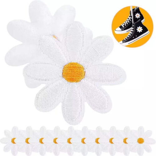 Daisy embroidery patch