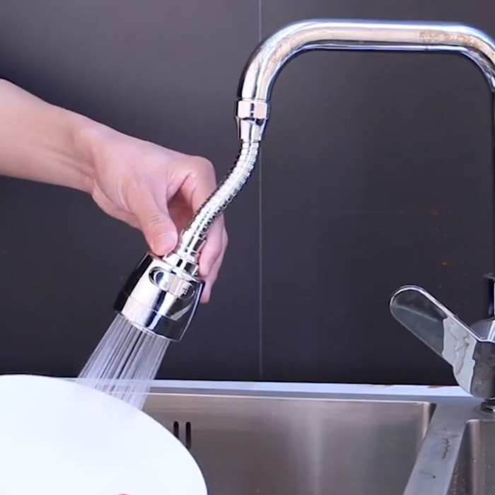 Rotating kitchen faucet