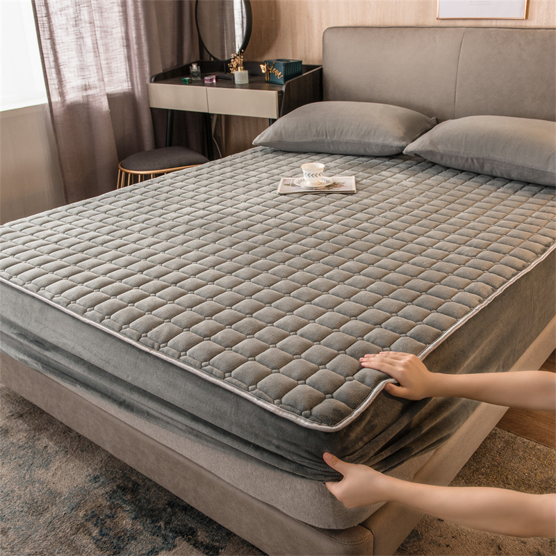 Velvet mattress cover