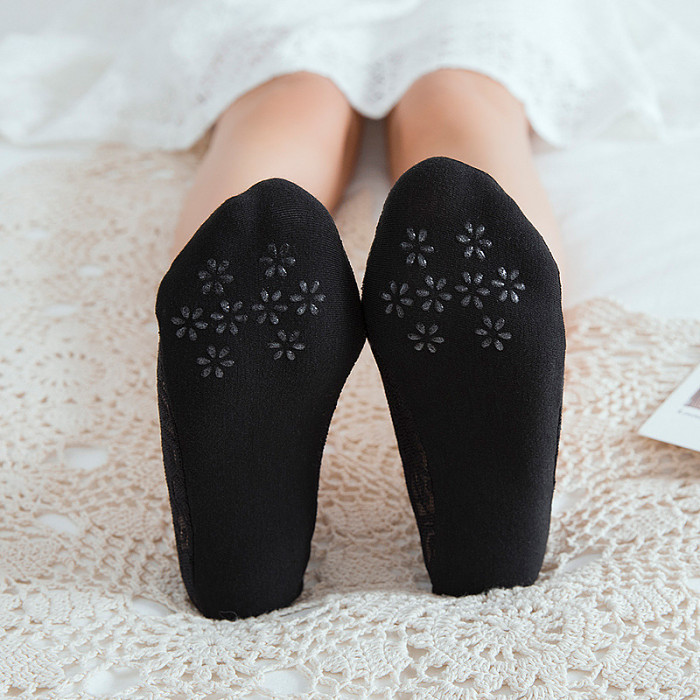 a pairs of summer women's lace socks