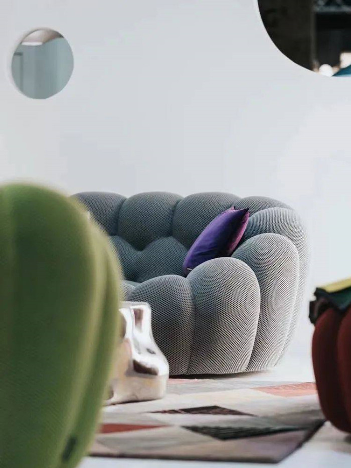 Alien sofa