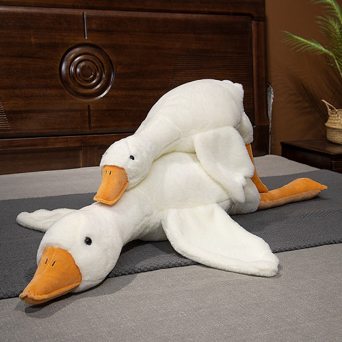 Huge cute goose plush toy