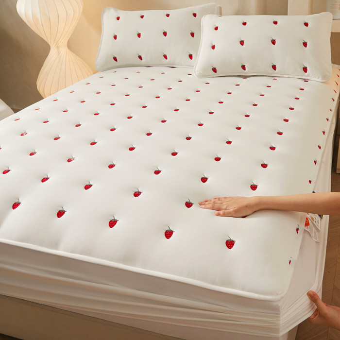 Thickened mattress cover