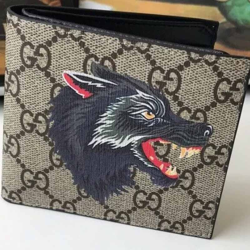 gucci wolf print