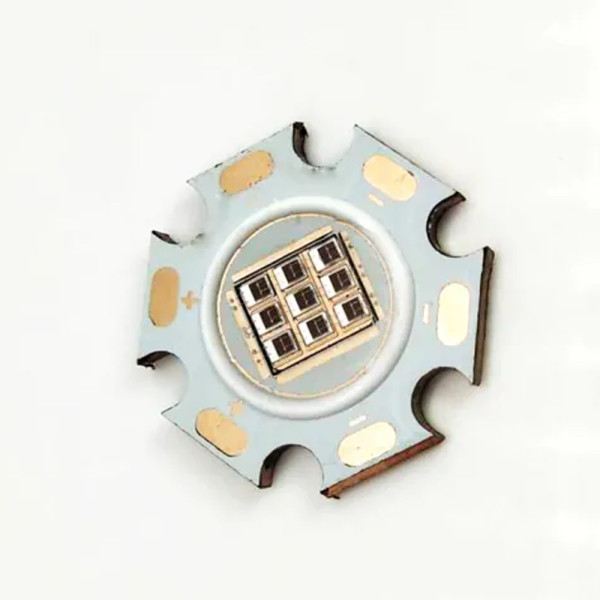 9 Cores 16 Cores 25 Cores High Power and Small Angle 340-1550nm Wavelength Can Be Controlled