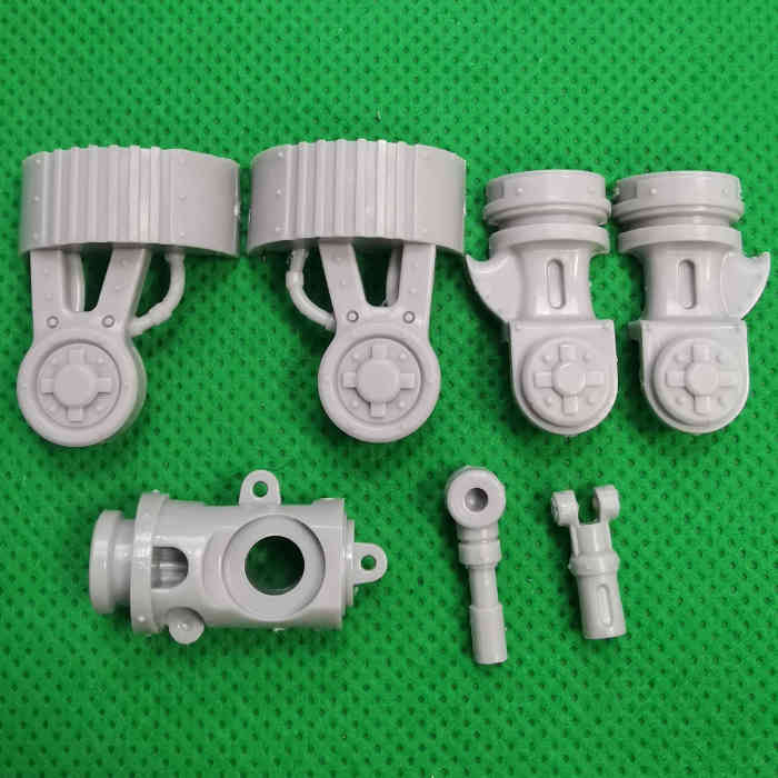 Chaos Knight Or Imperial Knight Errant bits