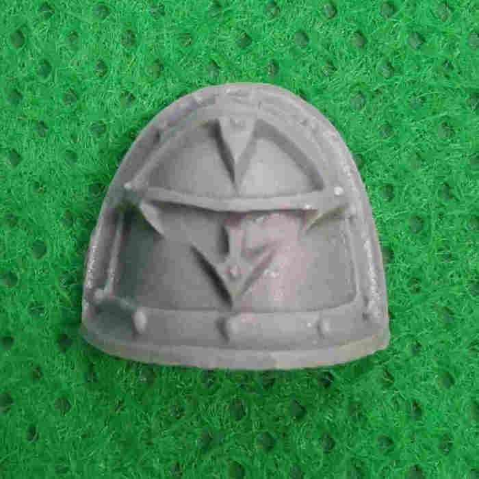 Sons Of Horus Legion MKII Shoulder Pads bits