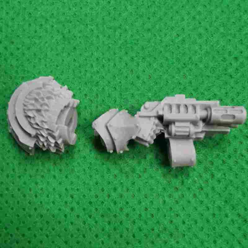 White Scars Legion Praetor in Cataphractii Terminator Armour bits - Gun