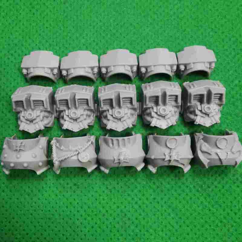 White Scars - Ebon Keshig Terminators bits - Torsos