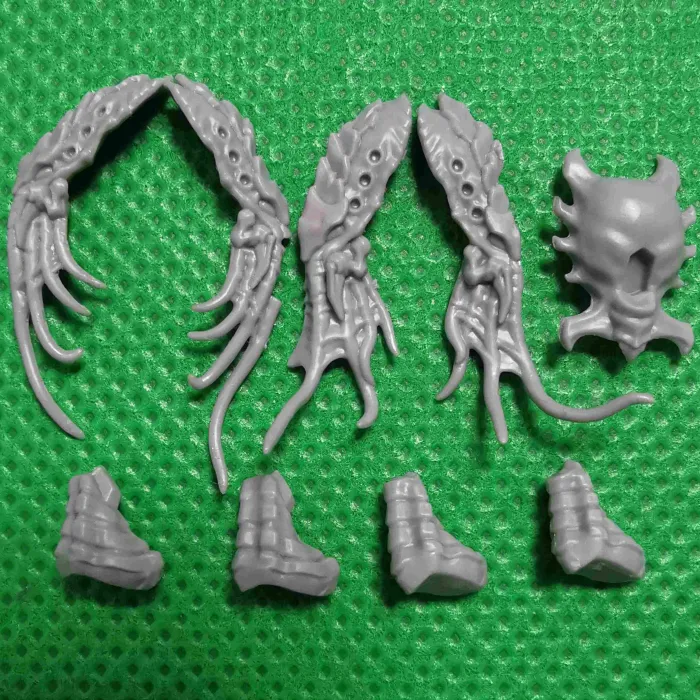 Tyranids Lictor (New) bits