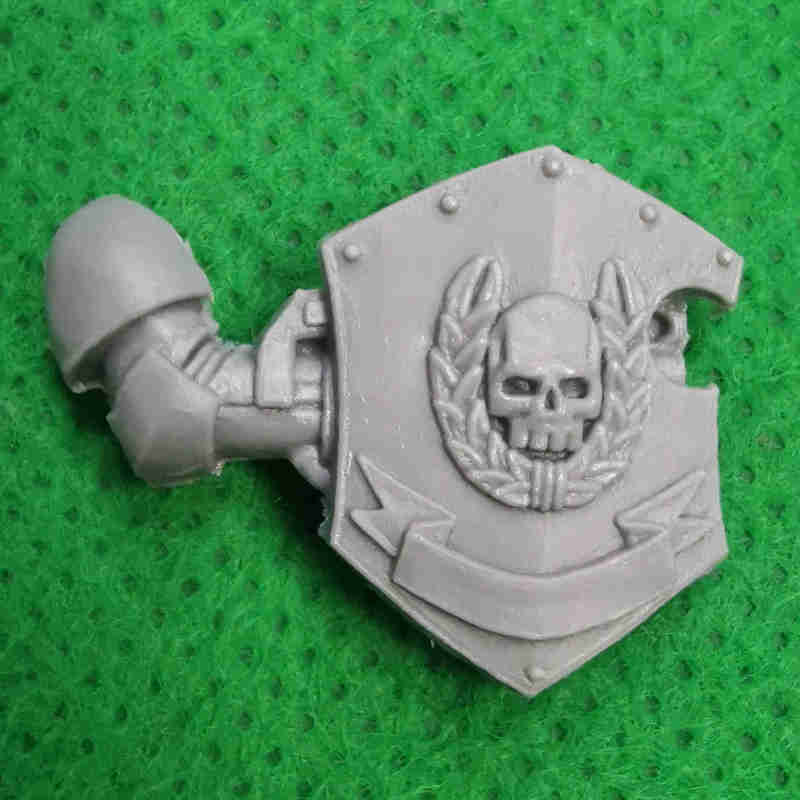 Red Scorpions With Honour Guard Bits - Shield