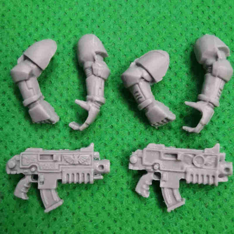 Red Scorpions With Honour Guard Bits - Guns