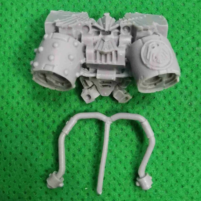 Raven Guard Shadow Captain Korvydae bits - Backpack