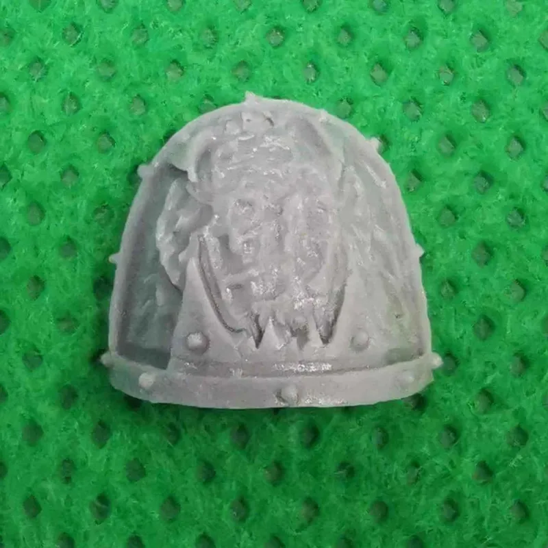 Kharn the Bloody 8th Captain of the World Eaters bits