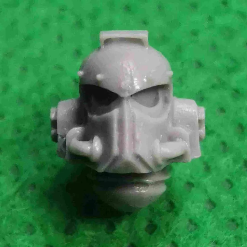 Alpha Legion Mk IV Heads bits 