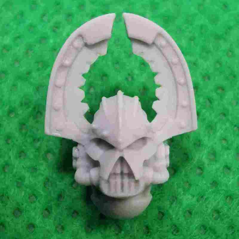 World Eaters MKVI Heads bits 
