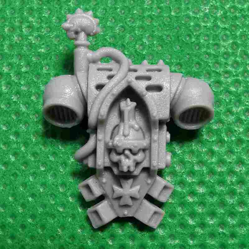 Black Templars Castellan bits
