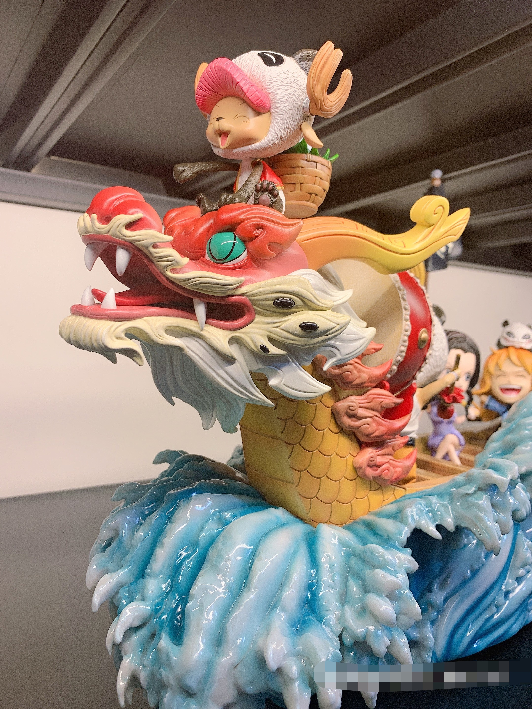 New One Piece Straw Hat Pirates Dragon Boat Figure Boxed Statue