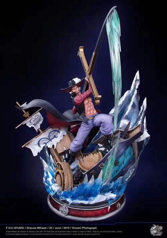 【In Stock】F.O.C Studio One-Piece Dracule Mihawk 1:6 Battle Resin Statue