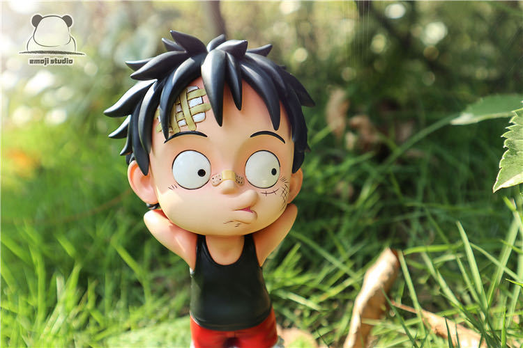 【Pre order】Emoji Studio One Piece Lying Luffy Resin Statue Deposit