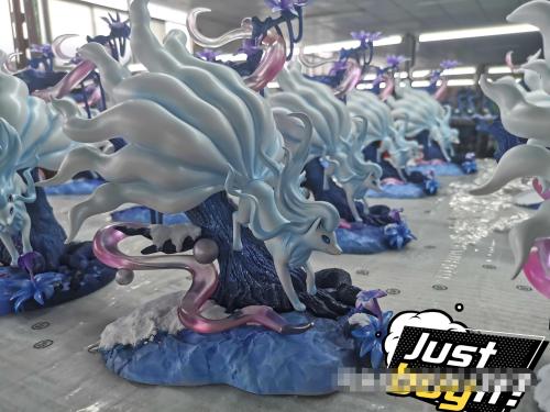 【In Stock】Fantasy Studio Pokemon Ice Ninetales Resin Statue